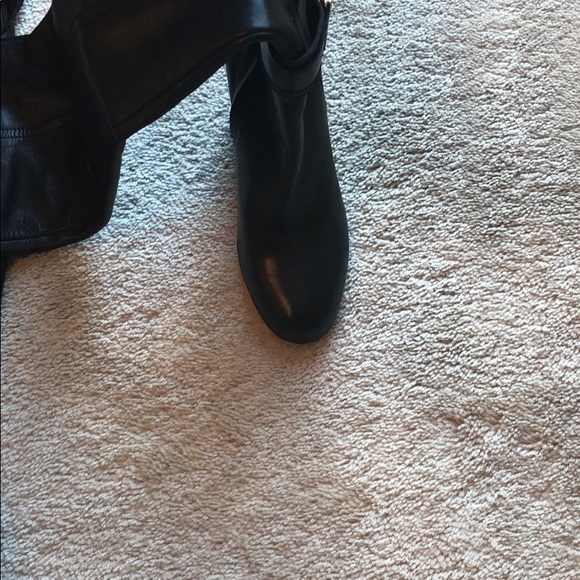 Knee high black leather boots with block heel - Picture 6 of 8